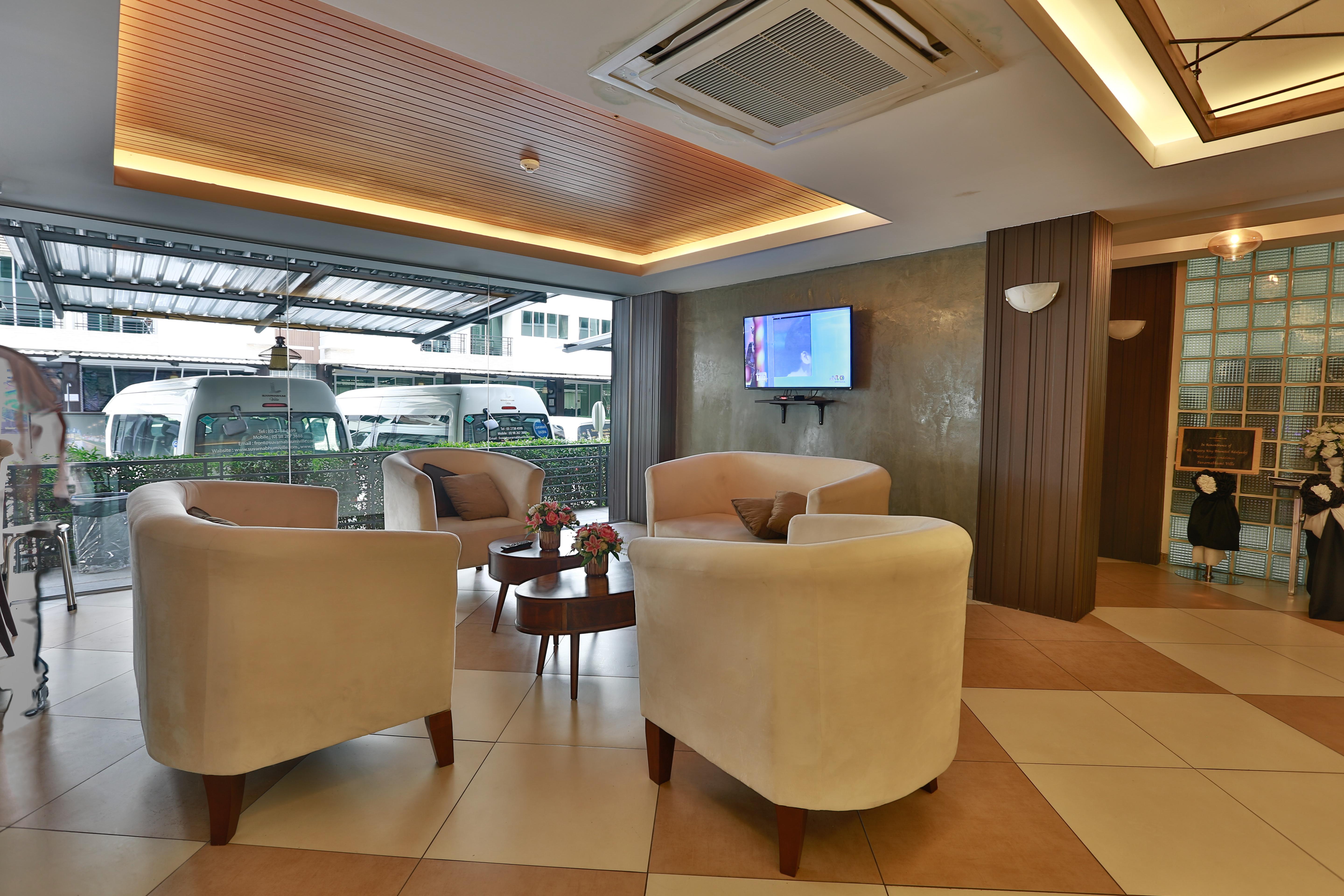 Suvarnabhumi Ville Airport Hotel Банкок Екстериор снимка