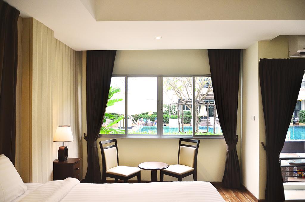 Suvarnabhumi Ville Airport Hotel Банкок Екстериор снимка